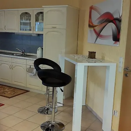 Zinn Apartment